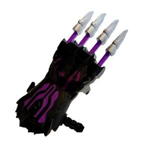 Marvel Black Panther Wakanda Battle Claw Retractable Claws with Sounds & Lights